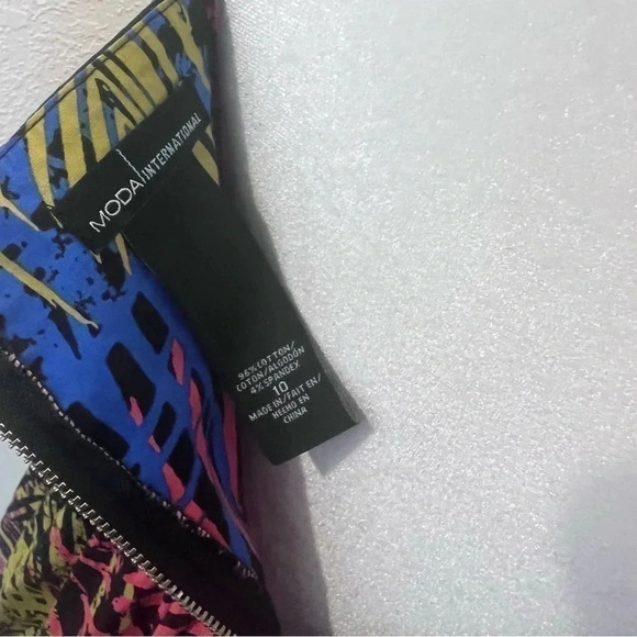Moda International Dress- Multi-color. Size 10 Palm Corset Dress - Picture 5 of 6